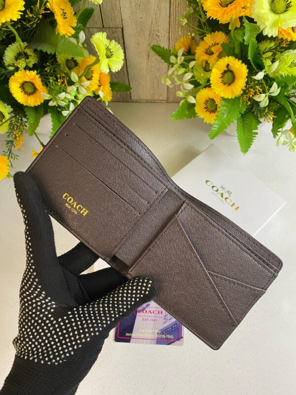 COACH EMBOSE PREMIUM WALLET - Image 4