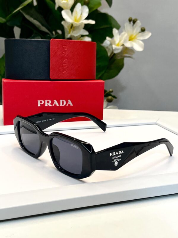 PRAD_A MILANO 8679 BLACK - Image 3