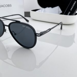 Marc_Jacobs Black 517