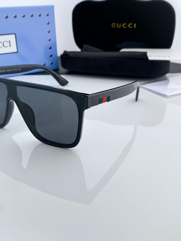 G_ucci Black 106 - Image 2