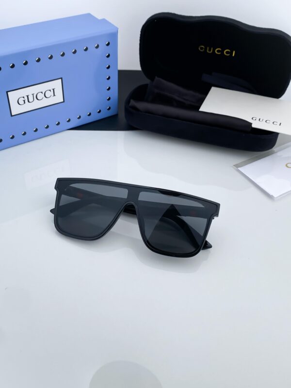G_ucci Black 106 - Image 4