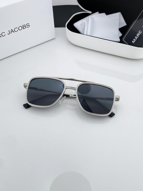 Marc_Jacobs Silver Black 519 - Image 4