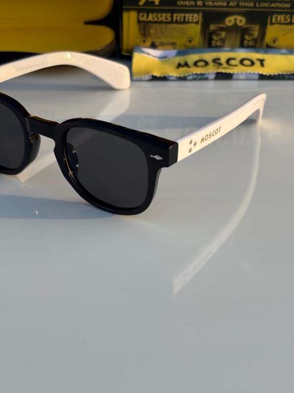 Moscot 120 White Black - Image 3