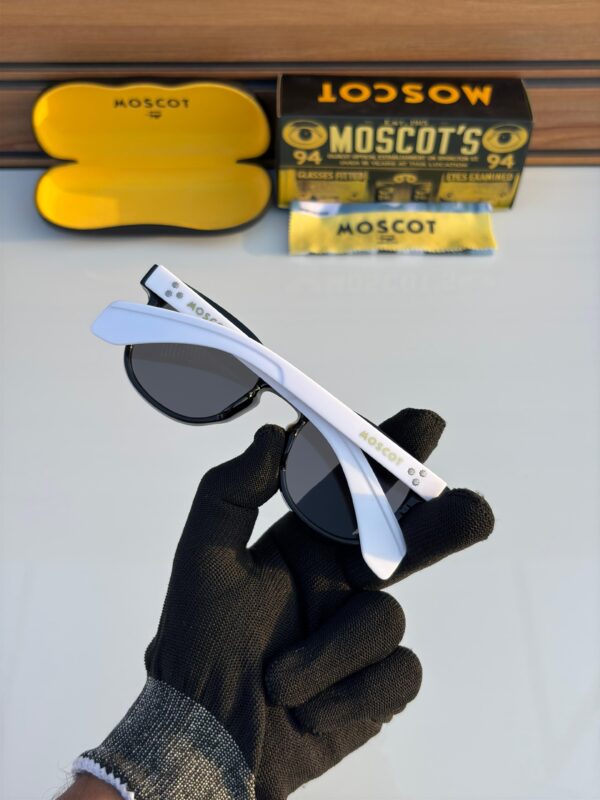 Moscot 120 White Black - Image 5