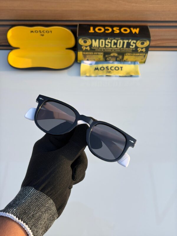 Moscot 120 White Black - Image 6