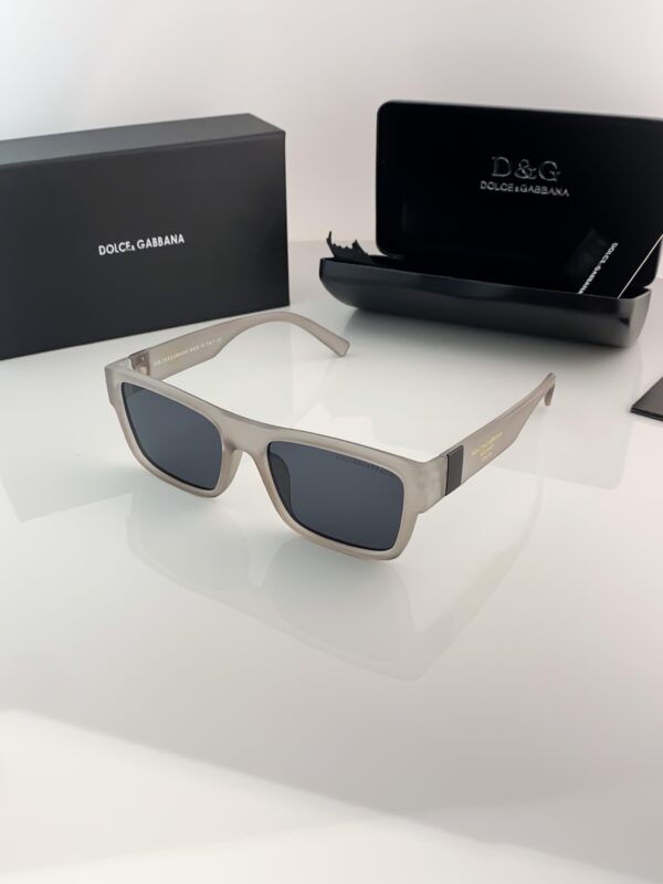 PRAD_A GREY BLACK 8188